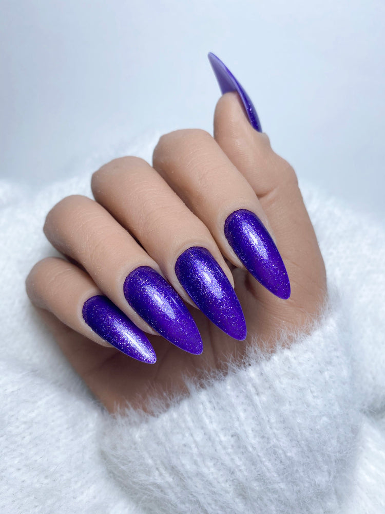 046 - Fluffing Purple