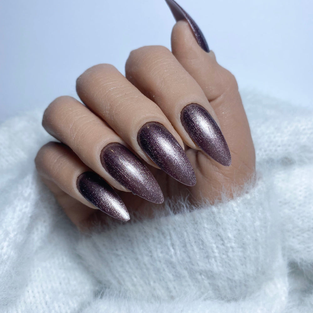 
                  
                    185 - Frosted Fig - Cat eye
                  
                