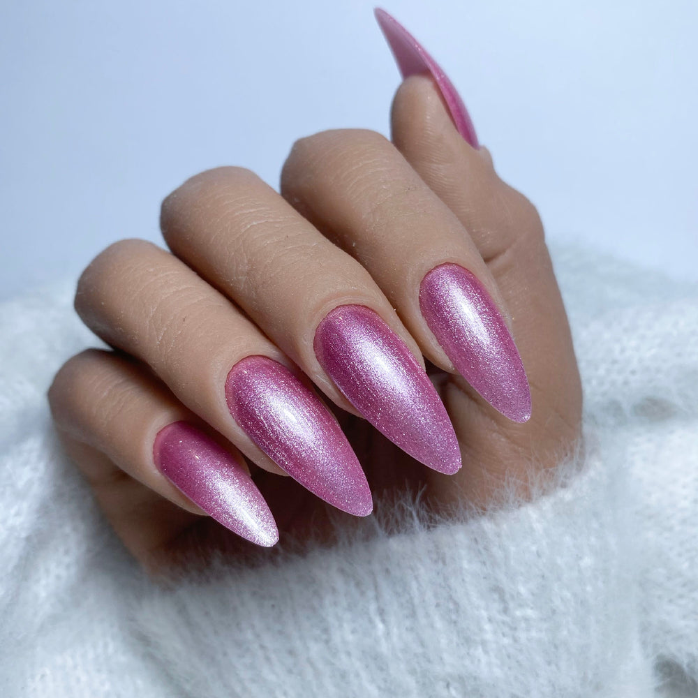 
                  
                    193 - Girly Girl - Cateye
                  
                